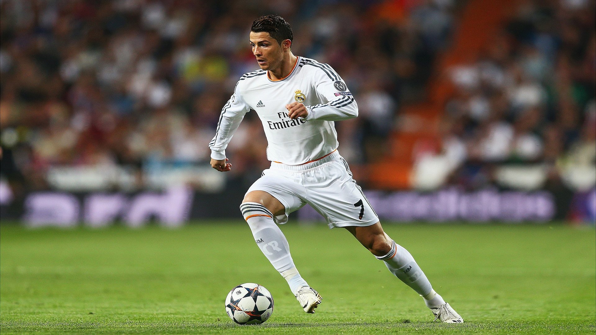 C罗巅峰对决巴特勒40分,湖人败北之夜胜负难料